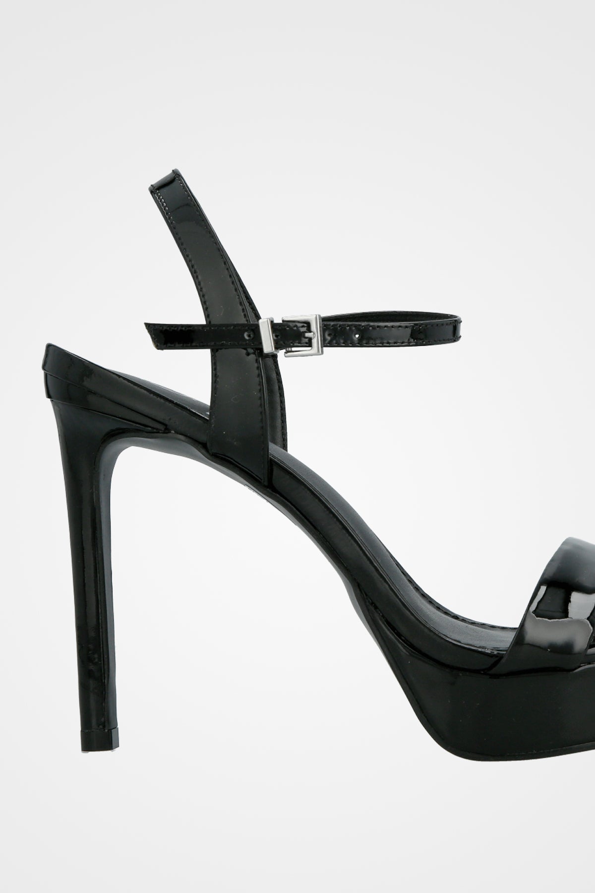 סנדל פס קרה - 241-63001