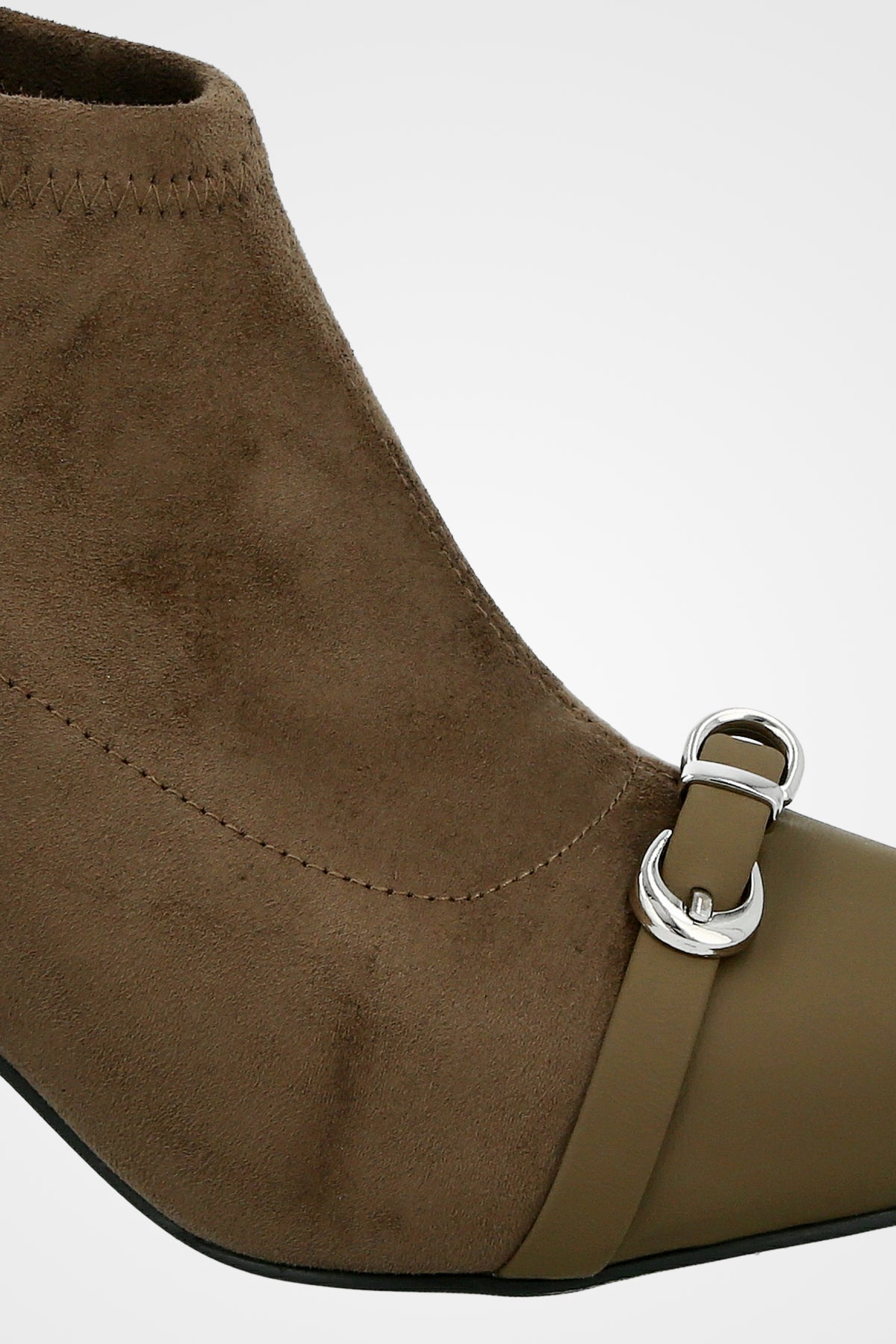 מגפון קצר גרב 252-3657-15