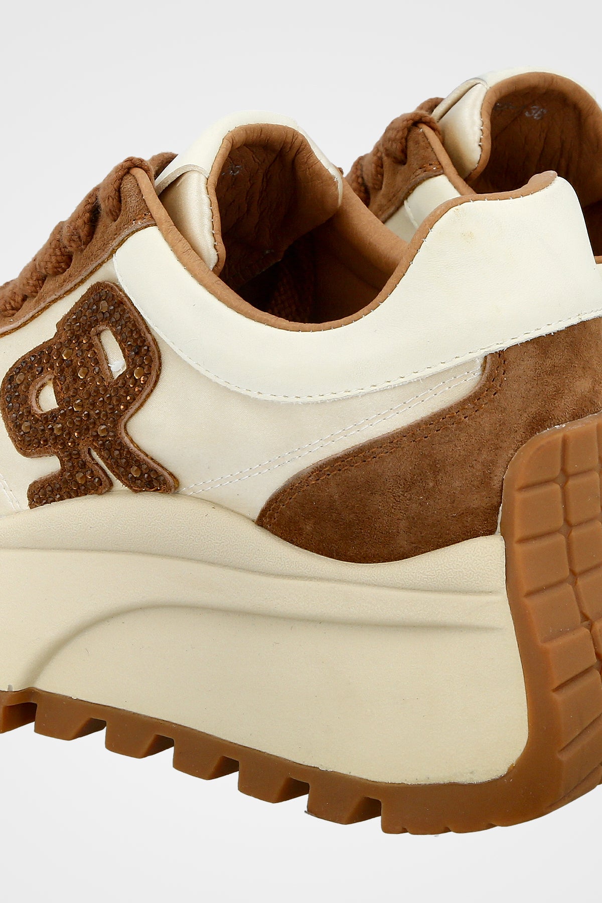 252-8903-1 DR סניקרס