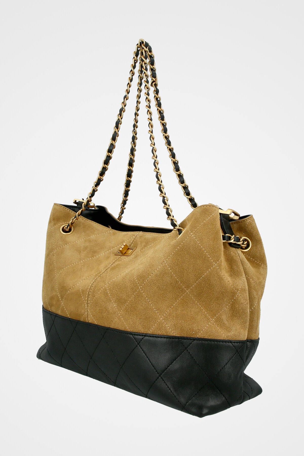 תיק קלאודיה שילוב 11